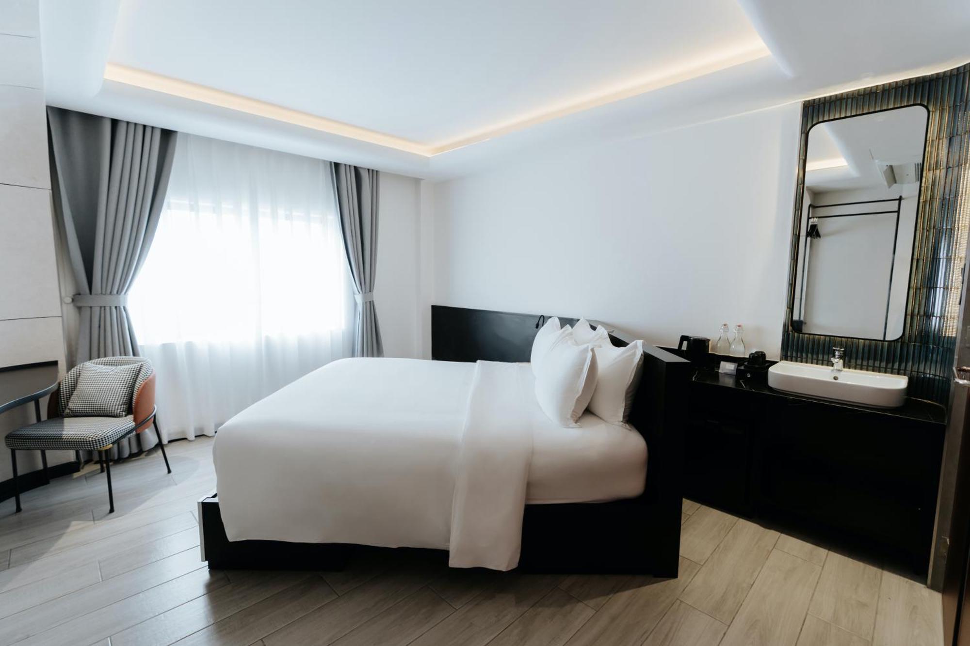 The Concept Hotel- City Center Ho Chi Minh City Exterior photo
